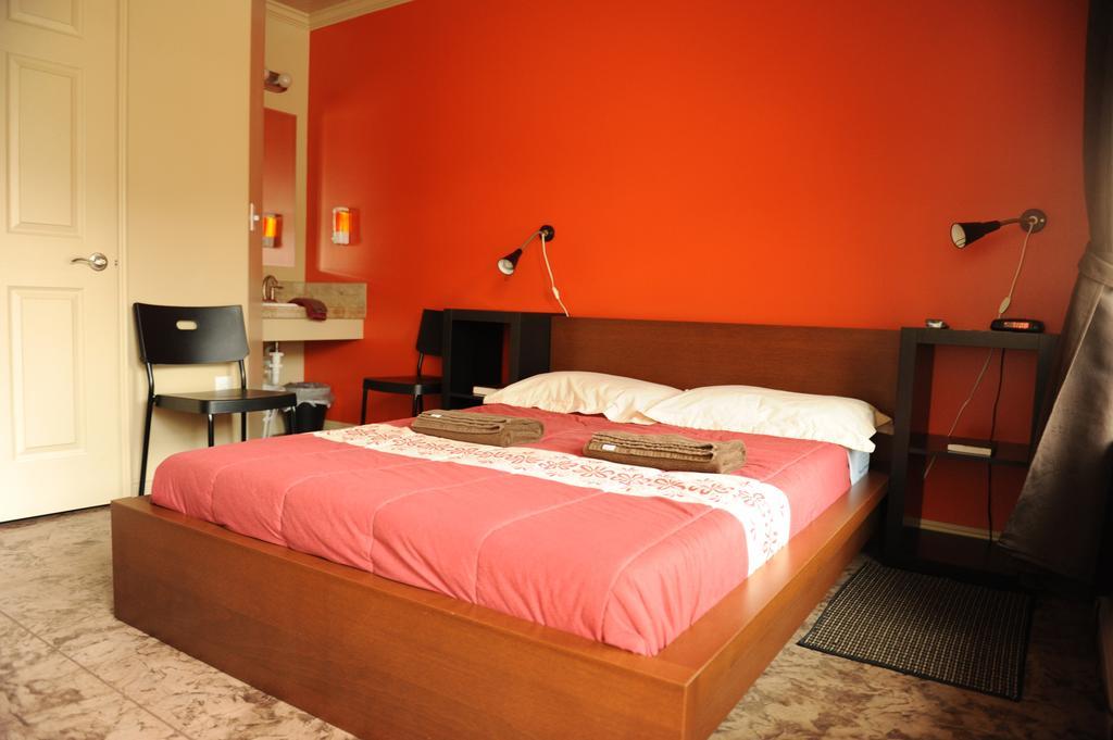 Camelot Inn At Honeyville Ruang foto
